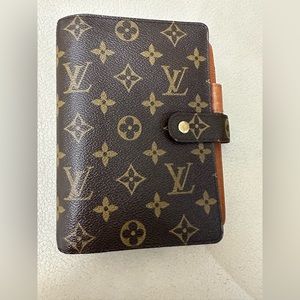 Authentic Vintage Louis Vuitton agenda MM